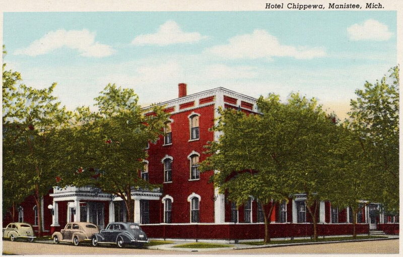 Chippewa Hotel (Hotel Chippewa) - Vintage Postcard (newer photo)